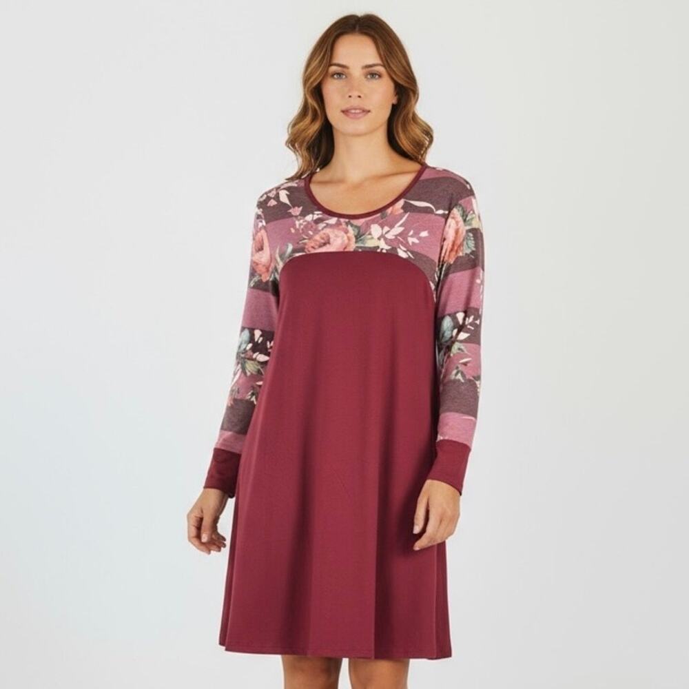 Lime N Chili Floral Colorblock Tunic Top Women's Medium Long Sleeve Burgundy